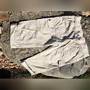 Women's Khaki Cargo Capri Pants
